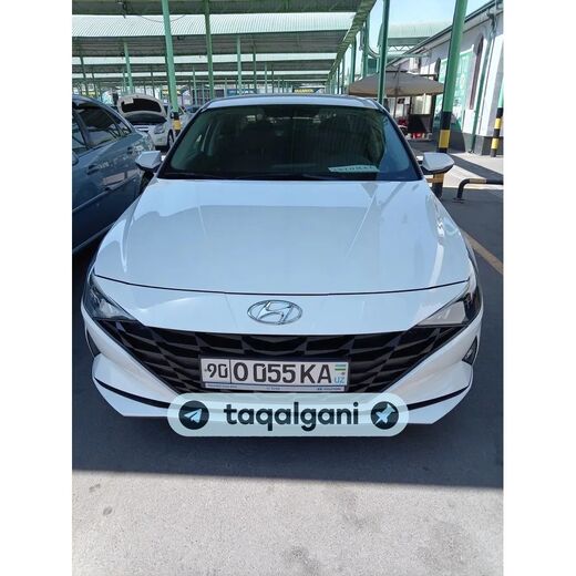 Hyundai Elantra 2022