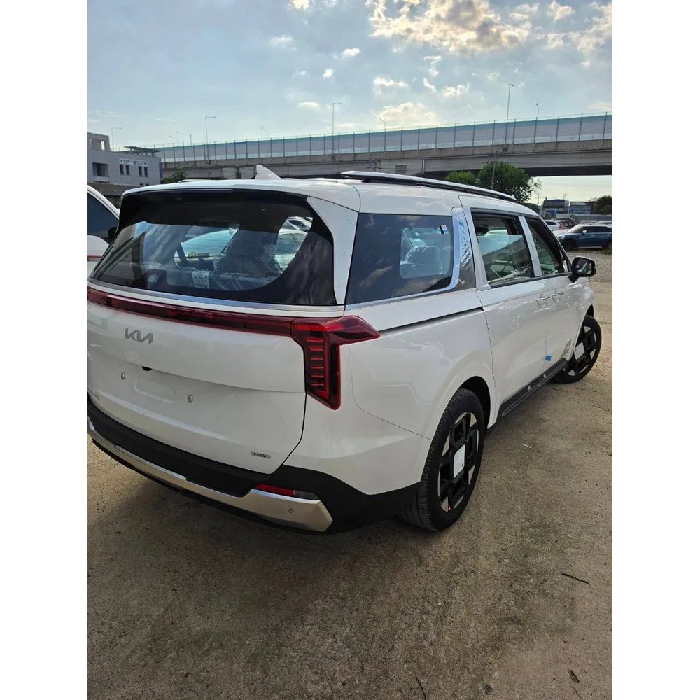 Kia Carnival 2026, Samarqand — 2-rasm